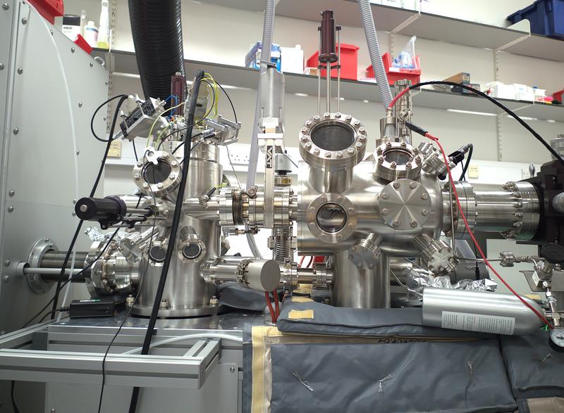 Omicron Infinity LT-UHV STM/nc-AFM 